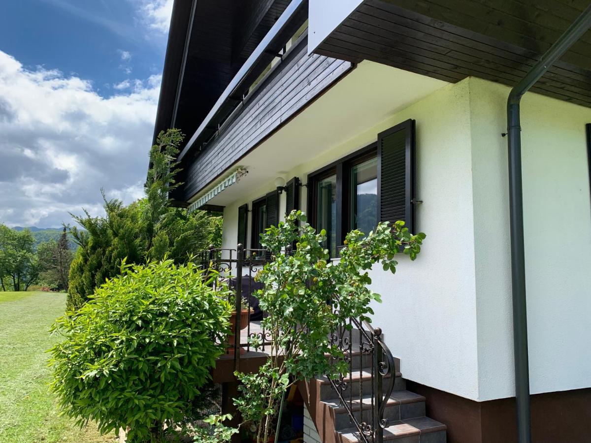 Entire House Iris & Arnika Bled Exterior foto
